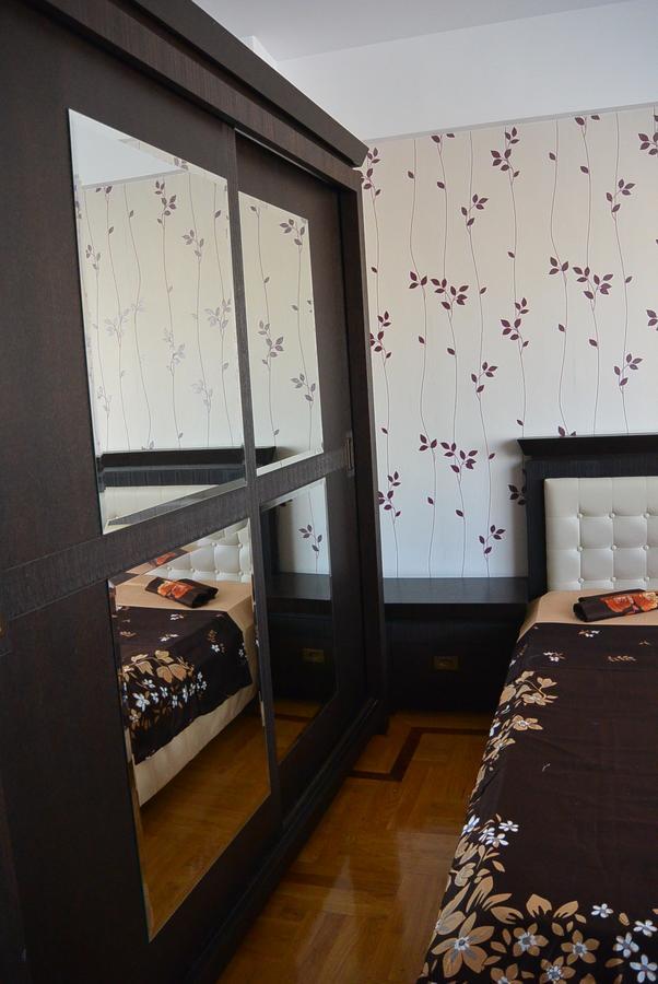Star Apart Ramnicu Valcea Bagian luar foto